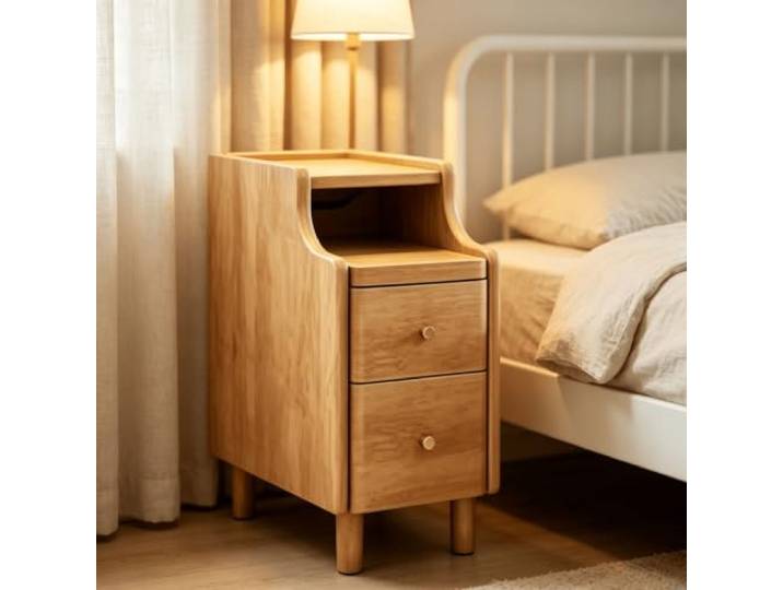 kumamart Nachttisch aus Massivholz, Schmaler Beistelltisch für Schlafzimmer Schmaler Nachtschrank mit Tablett-Ablage, abgerundeten Kanten und Massivholzbeinen.(Wood,9.84in)
