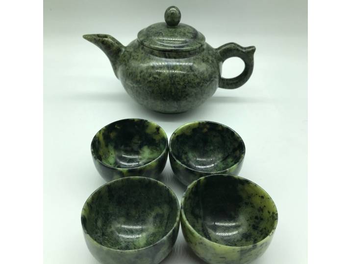Service à thé en Jade naturel cérémonie du thé chinois, service à thé Gongfu 1 théière 4 tasses à thé pierre magnétique santé Kung Fu