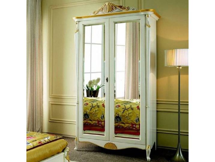JVmoebel Kleiderschrank Barock Stil Holzschrank mit eleganter Handarbeit und zeitlosem Design (Kleiderschrank) Made in Europa