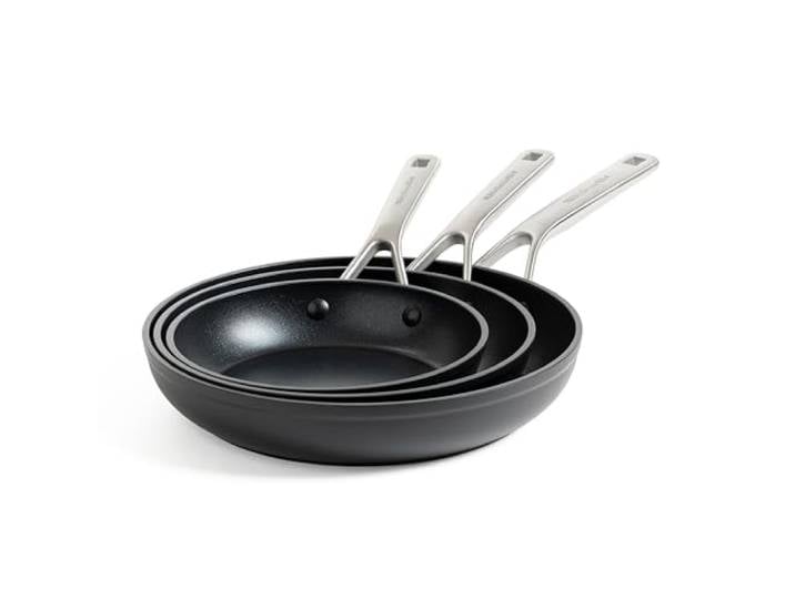 KitchenAid Forged Hardened Aluminium Ensemble de Poêles à Frire de 20 cm\, 24 cm et 28 cm en Céramique Anodisée Dure Antiadhésive\, Sans PFAS\, Comptible avec l'induction\, Va au Four\, Noir