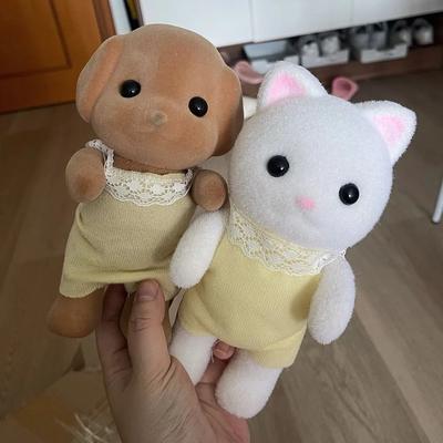 Inspired Living Forest Family Animal Phone Stand Cute Desk Decor With Movable Limbs cat