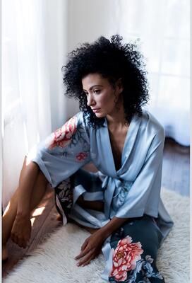 KIM + ONO Botan Silk Short Kimono Robe   Ombre Kimono Robe - sea / one size