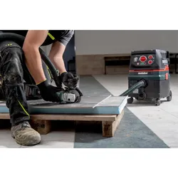 Metabo Akku-Winkelschleifer W 18 L 9-125 Quick Set mit Schnellspannmutter, mit 3 Li-Power Akkupacks - 602249960