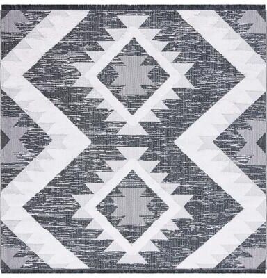 SAFAVIEH Augustine Saoirse Moroccan Boho Tribal Rug
