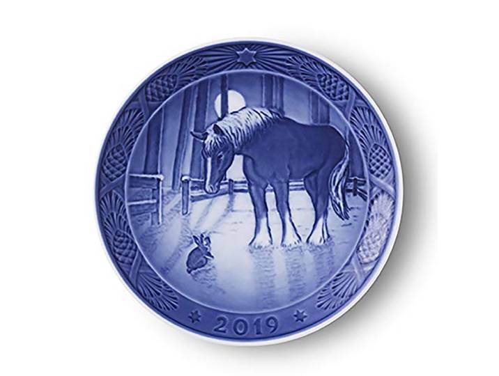 Royal Copenhagen 2019 Teller Pferd in der Wintersonne, 18cm