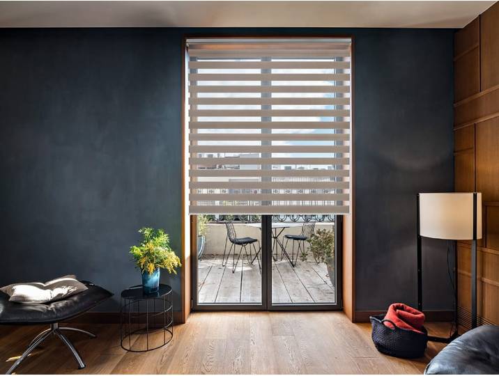 Store enrouleur gris 135 x 250 cm