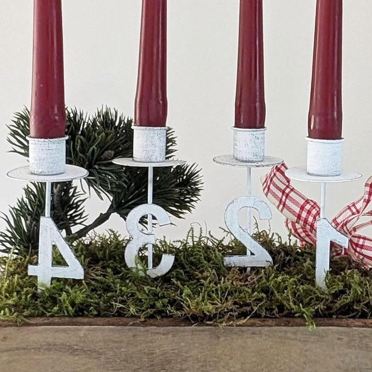 Set van 4 witte kaarsenhouders met adventsnummers in shabby chic stijl voor kerstdecoratie