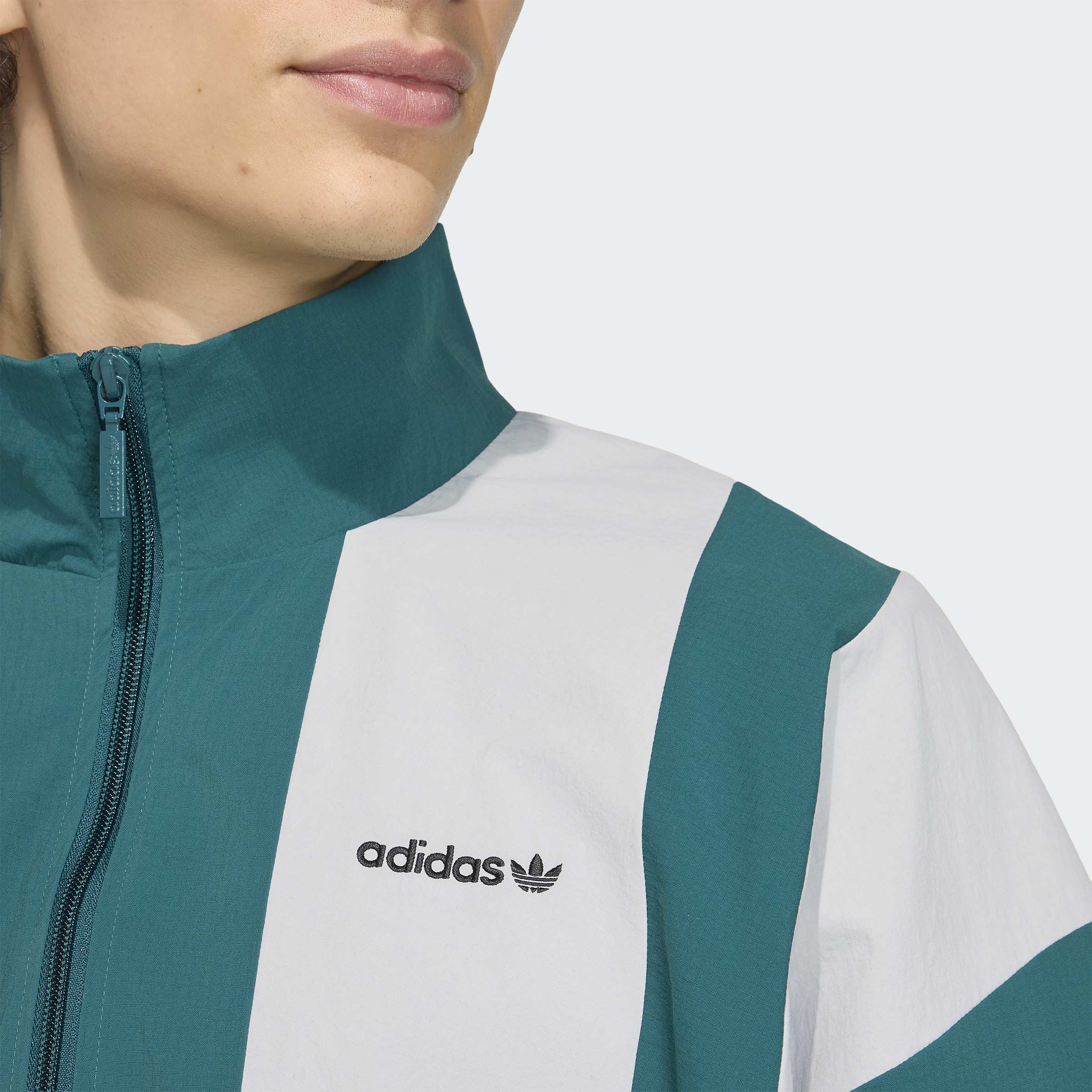 Trainingsjacke ADIDAS ORIGINALS "BLOCKED ORIGINALS", Herren, Gr. M, grün (rich grün), Obermaterial: 94% Polyamid, 6% Elasthan, Jacken Trainingsjacke rich grün M