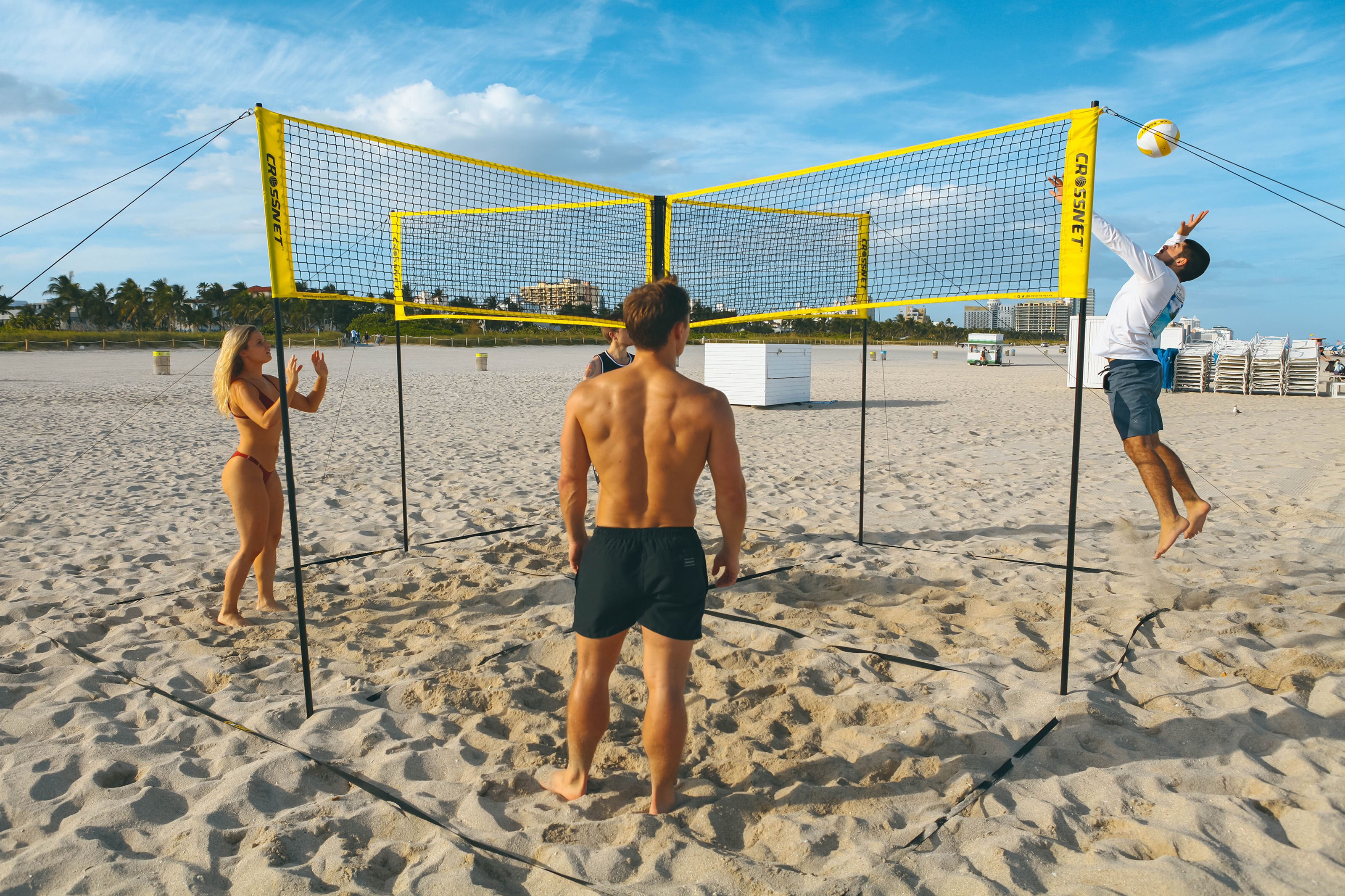 Volleyballnetz "und Beachballnetz Crossnet", gelb, CROSSNET DISTRIBUTED BY HAMMER, Sport-Netze, B/H/L: 440cm x 240cm x 440cm, Kunststoff, Volleyballnetz, mit Transporttasche (Rucksack), B:440cm H:240cm L:440cm