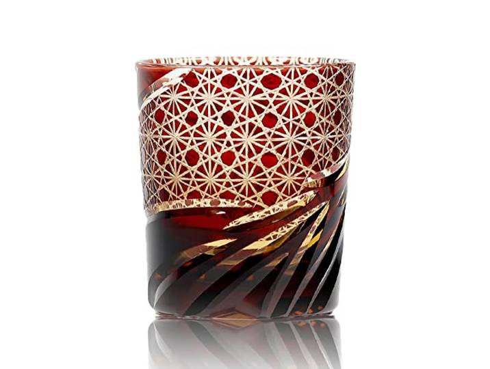 ArinkO Handgeschliffenes bleifreies Kristall-Whiskyglas im japanischen Stil: Leuchtendes Rot, 9 oz Fassungsvermögen
