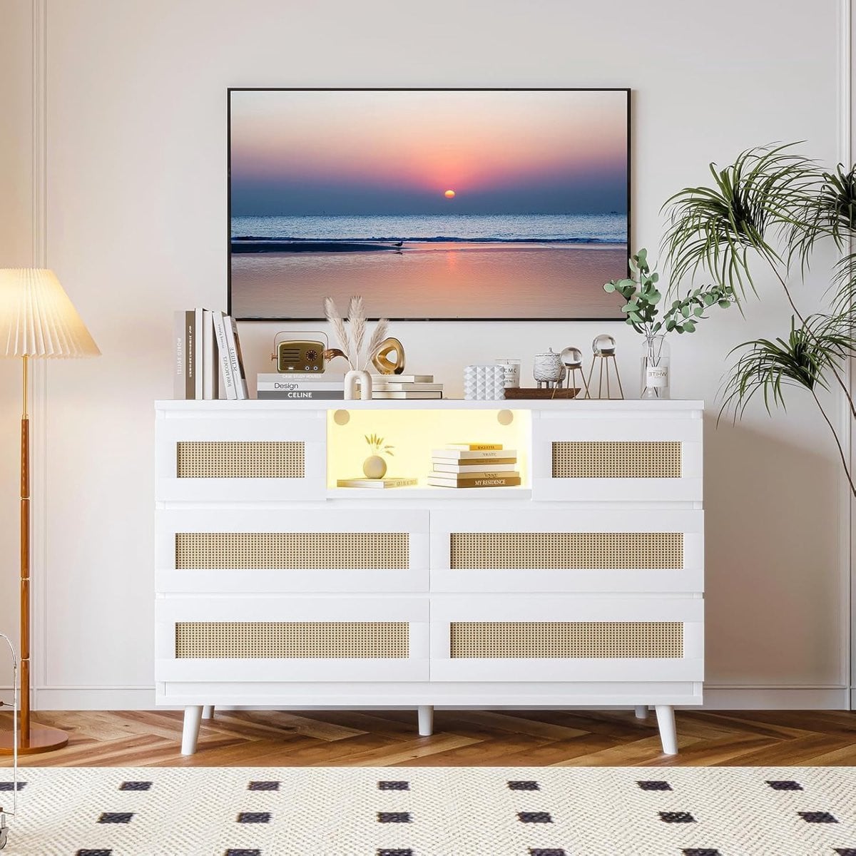 Moderne witte ladekast met 6 lades, rotan design, LED-verlichting en oplaadstation