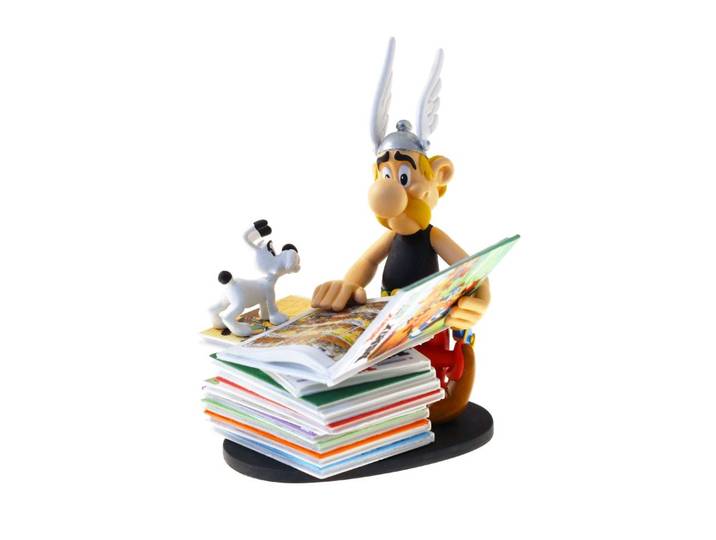 Plastoy Spiel, Asterix - Asterix sitzt auf Bücherstapel - Neuauflage
