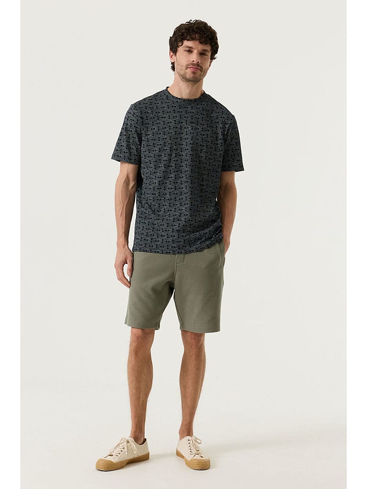 Garcia Shorts in Grün - XL