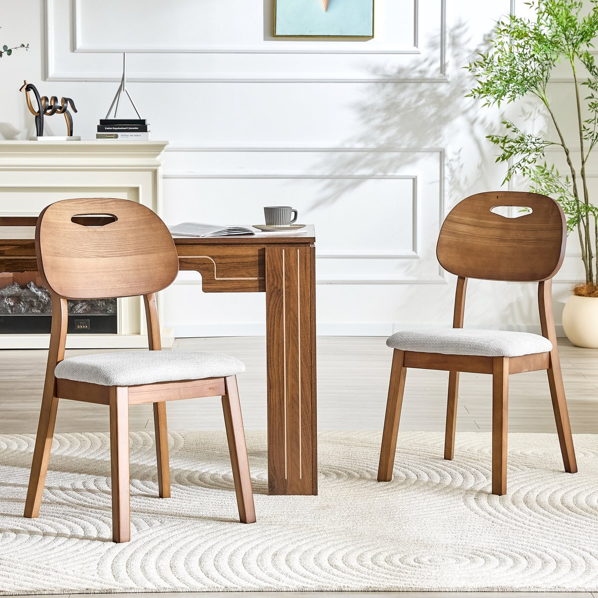 KOMHTOM Eetkamerstoelen Set van 2 - Gestoffeerde Keukenstoelen met Ovale Rugleuning en Moderne Houten Poten