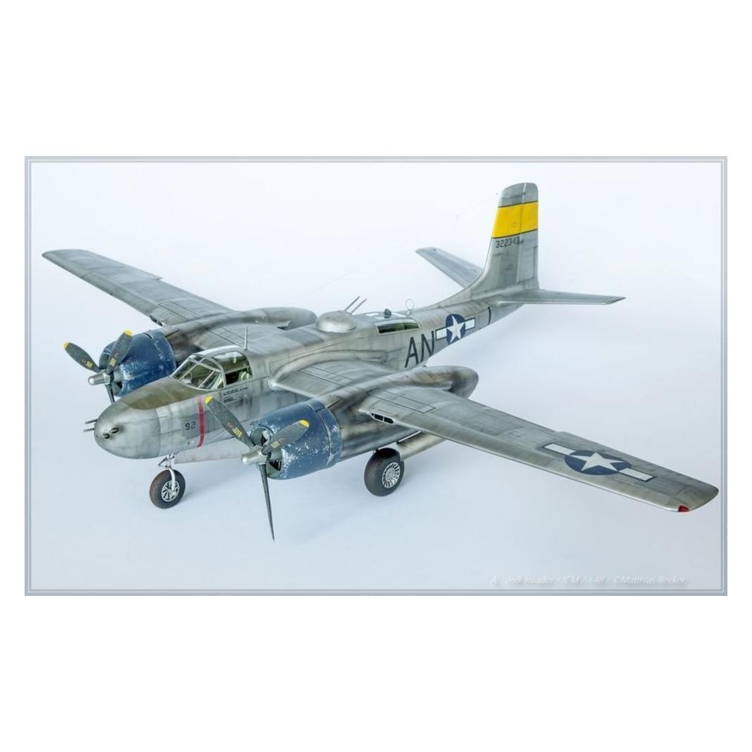 ICM A-26B-15 Invader,WWII American Bomber (48282)