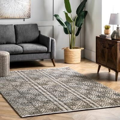 Nuloom Geometric Alden Textured Diamonds Jute Area Rug