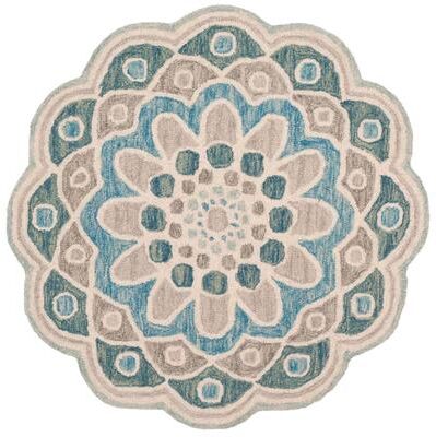SAFAVIEH Handmade Novelty Nidhi Flower Wool Rug