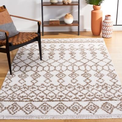 SAFAVIEH Augustine Bruna Moroccan Boho Fringe Rug