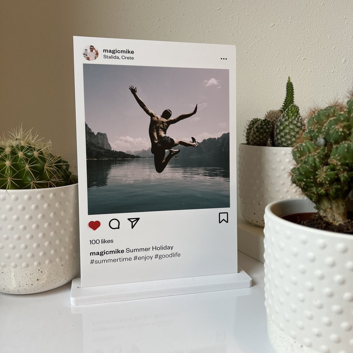 InstaFrame Instagram Post Kunststof plaat wit inclusief standaard - 30 x 20 cm - Gepersonaliseerd met foto en tekst