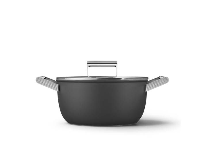 Faitout 24cm noir avec couvercle smeg