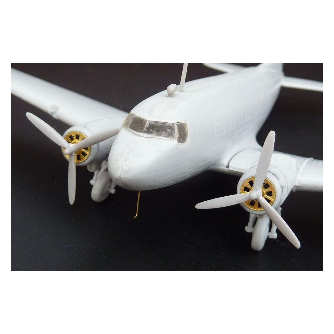 Brengun Douglas C-47- Lisunov Li-2 (BRL144071)