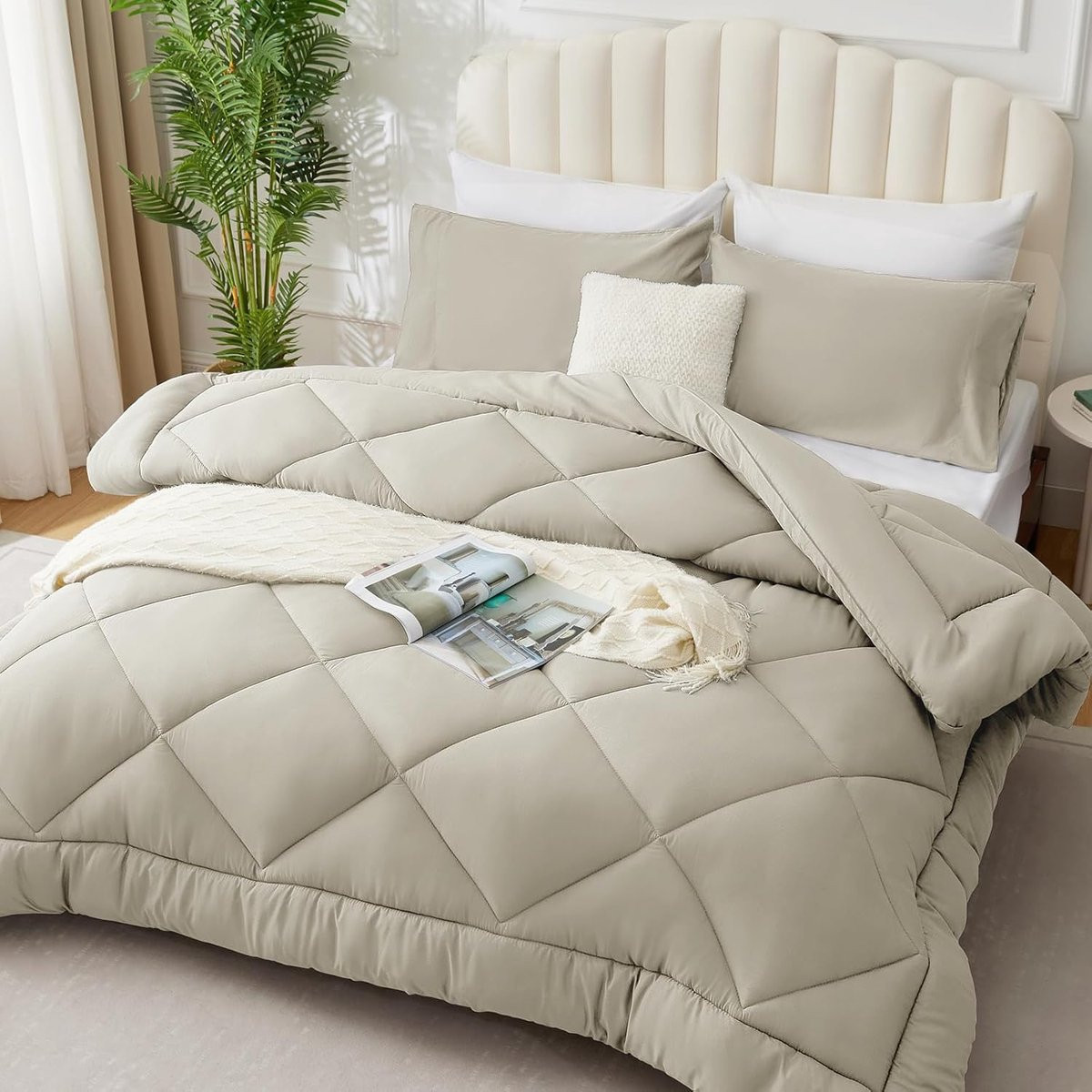 All Season Dekbed Tweepersoons 220x240 cm - Licht en Warm - Microfibre