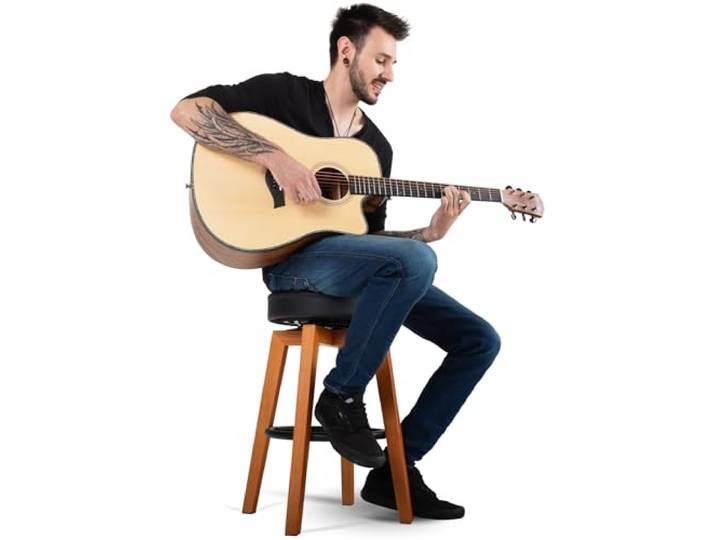 Classic Cantabile Pub-Hocker - Niedriger Barhocker für Gitarristen - Gitarrenhocker mit Fußstütze - Runde, drehbare Sitzfläche aus Kunstleder - Sitzhöhe: 63 cm - Vier Beine aus Holz - Naturfarben