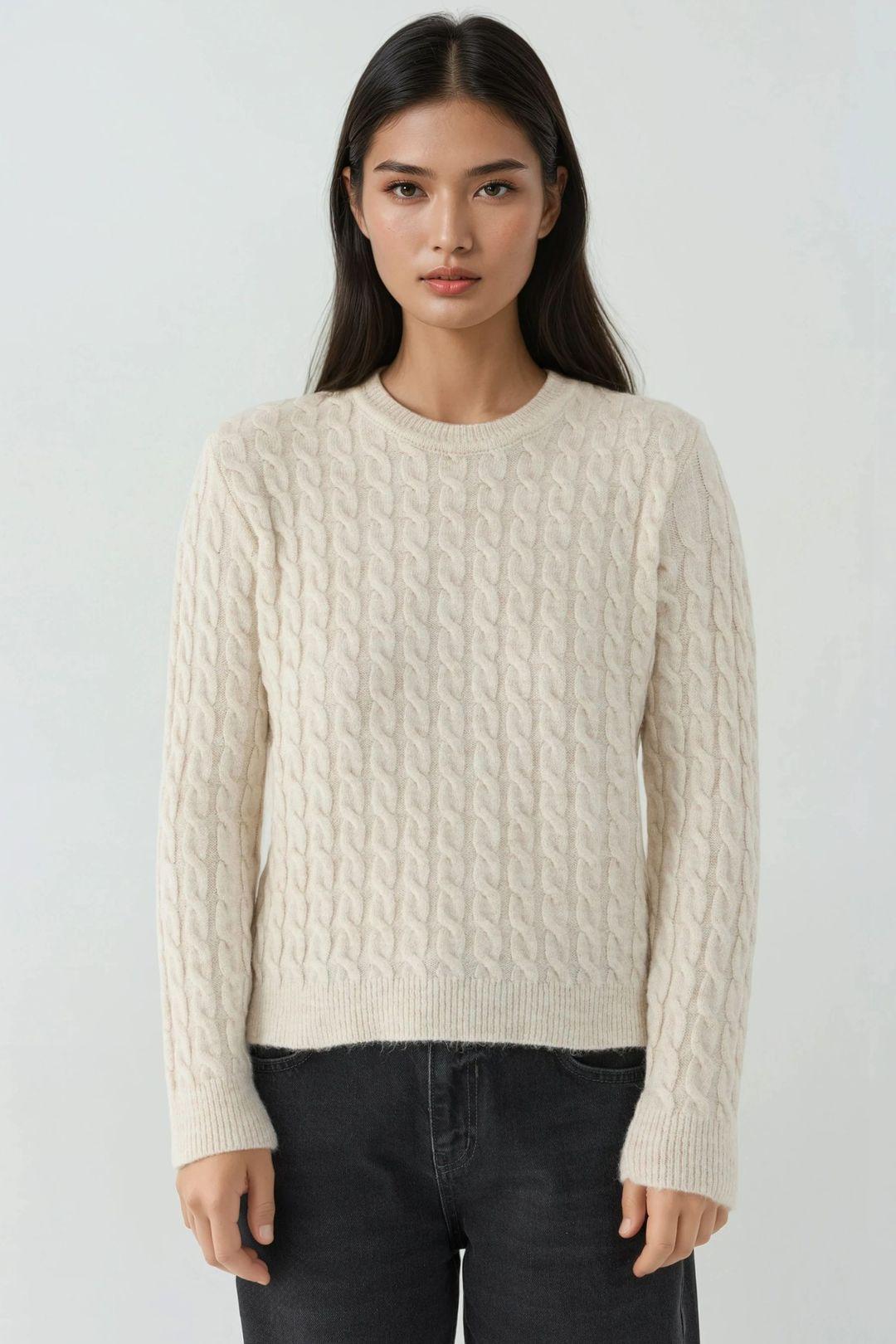 Dicker Haarglanz-Zopfstrickpullover mit Rundhalsausschnitt