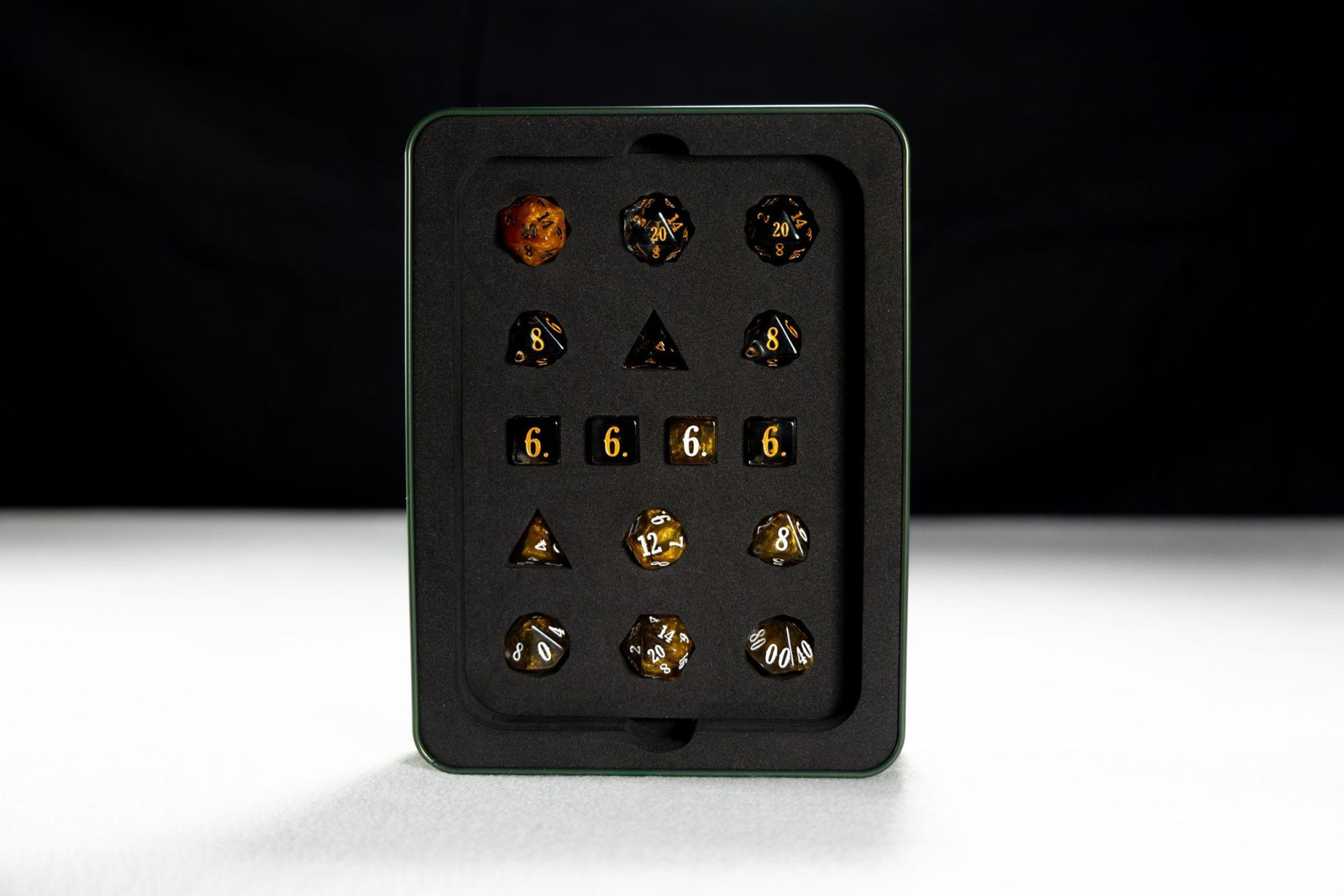 Beadle & Grimm´s Karakterklasse Epische RPG Dobbelsteen set voor Spelleiders (16 stuks)