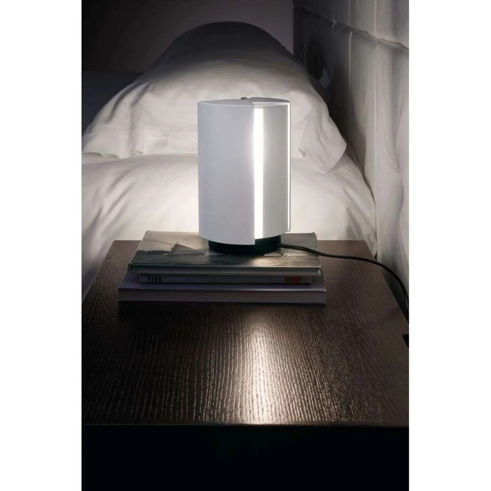 Nemo Lighting Pivotante á Poser Tafellamp Pastel Blue
