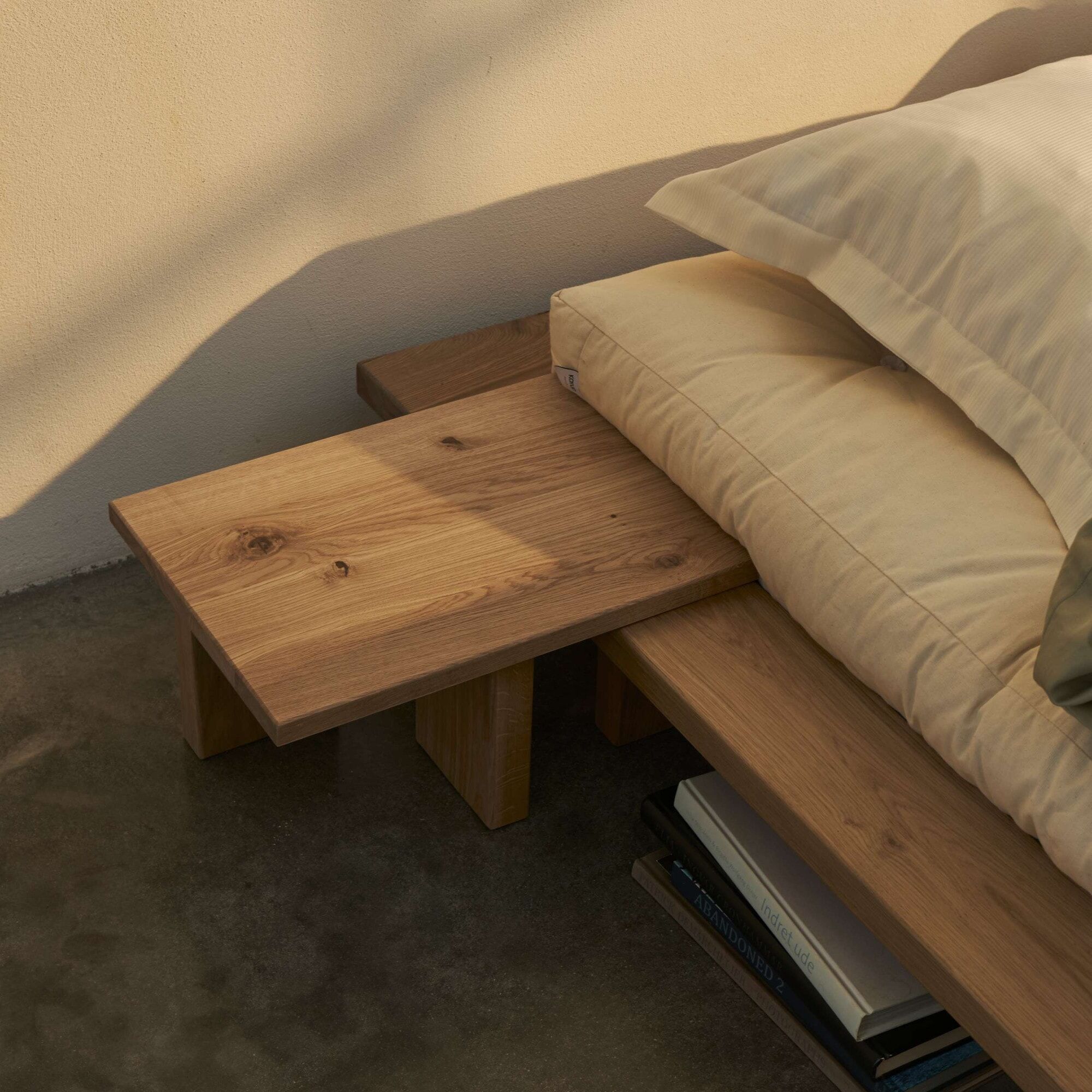 Nachttisch KARUP DESIGN "Japan Bed side table, FSC-zertifiziertes Massivholz, made in Europe", braun (oiled oak, oiled oak), B:45cm H:23cm T:34cm, Tische, Nachttisch, Eiche, speziell für Japan Bed entworfen ? perfekt integriert & passend oiled oak, oiled 