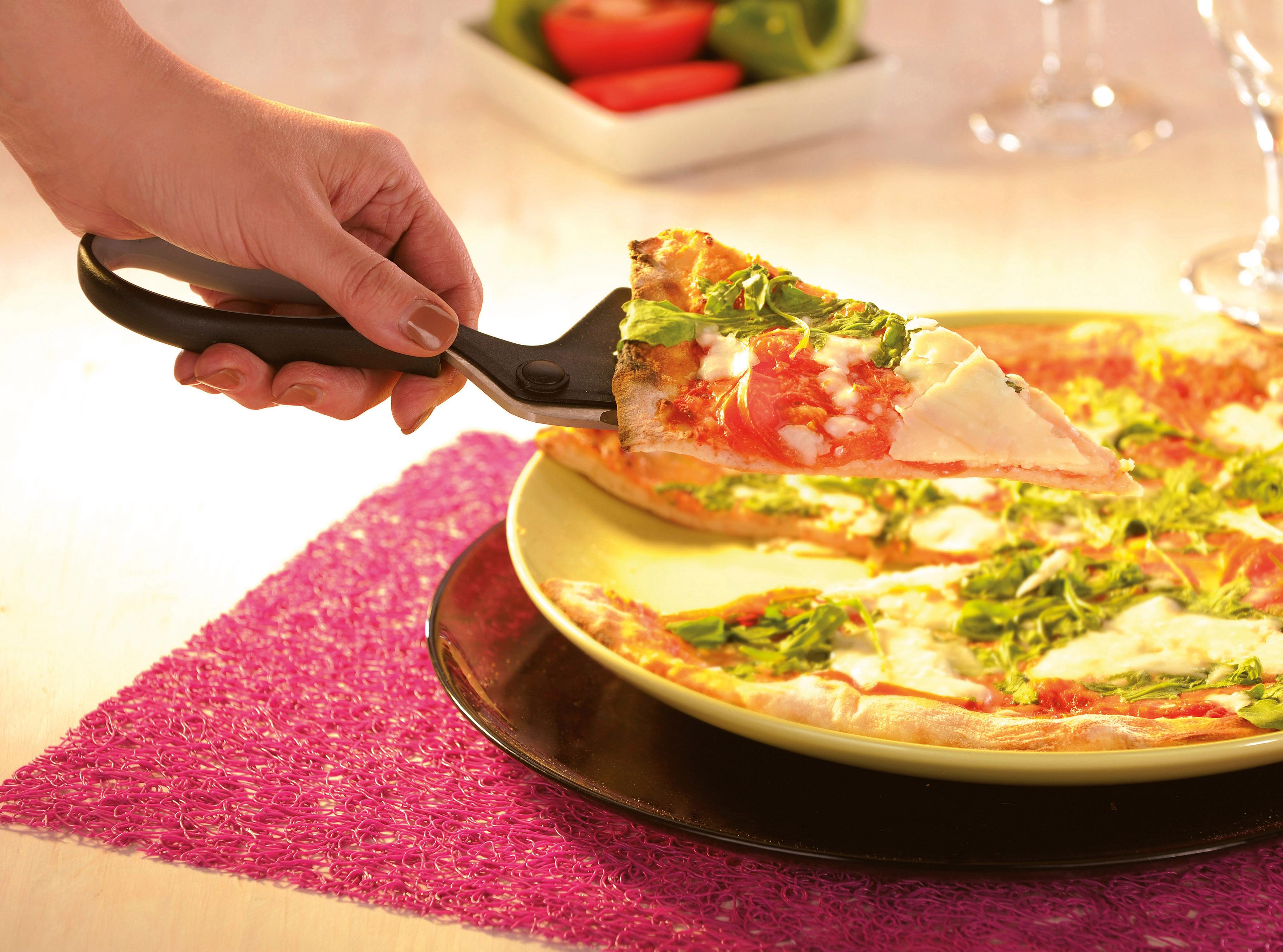 Pizzaschere GEFU "Pezzo", schwarz (schwarz, aluminiumfarben), B:8,2cm, Scheren, Pizzaschere, für Pizza und Quiche