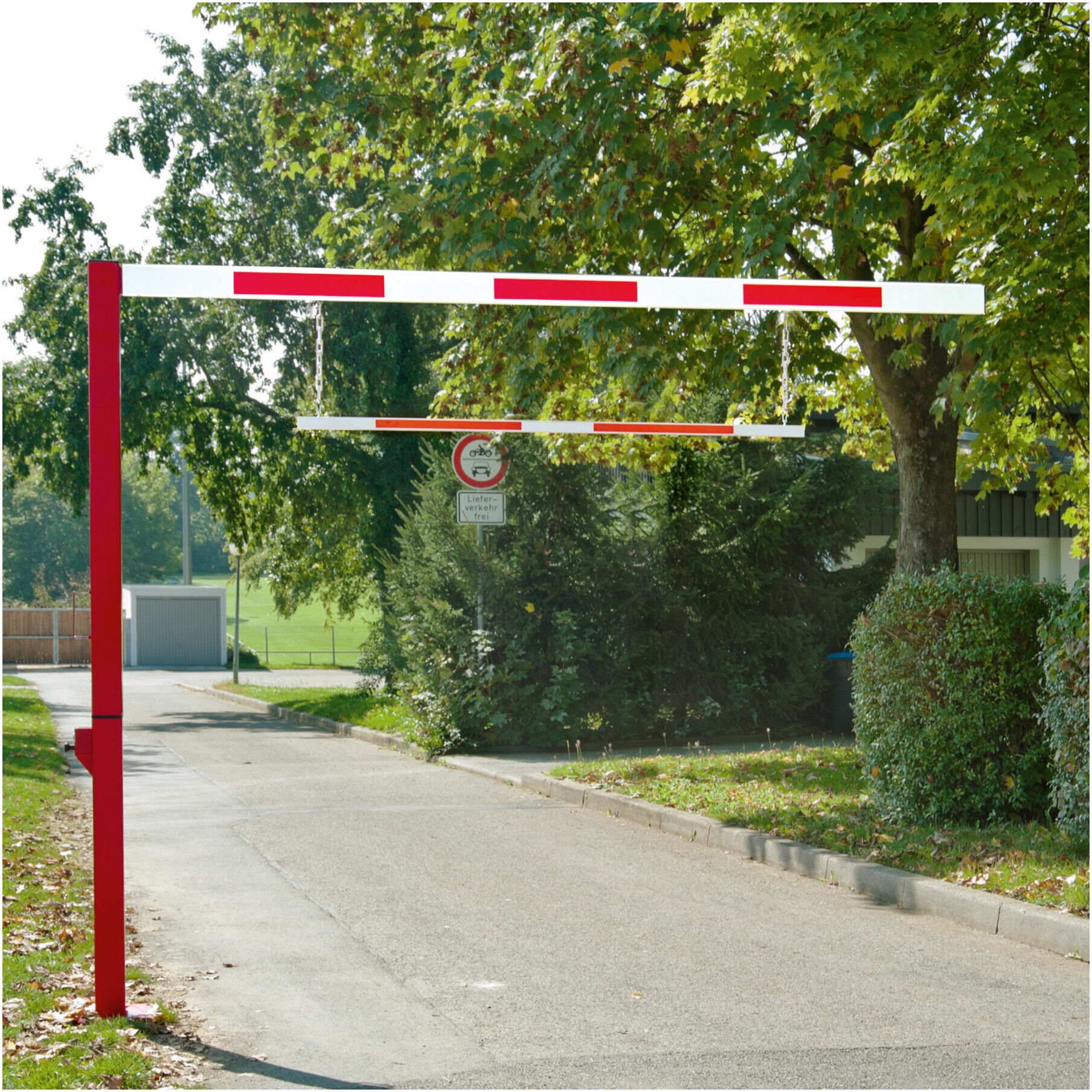 MORAVIA Höhenabhängung für Durchfahrt-Begrenzer B 200mm Aluminium rot/weiß für 3000 - 5000mm (305.21.100)