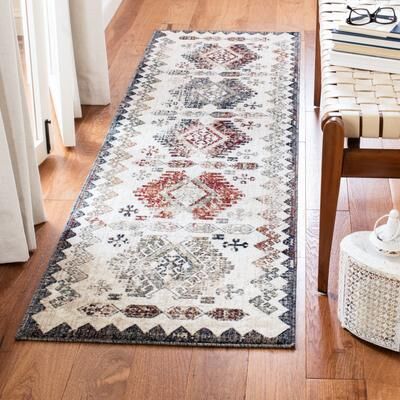 SAFAVIEH Herat Katsuji Tribal Distressed Rug