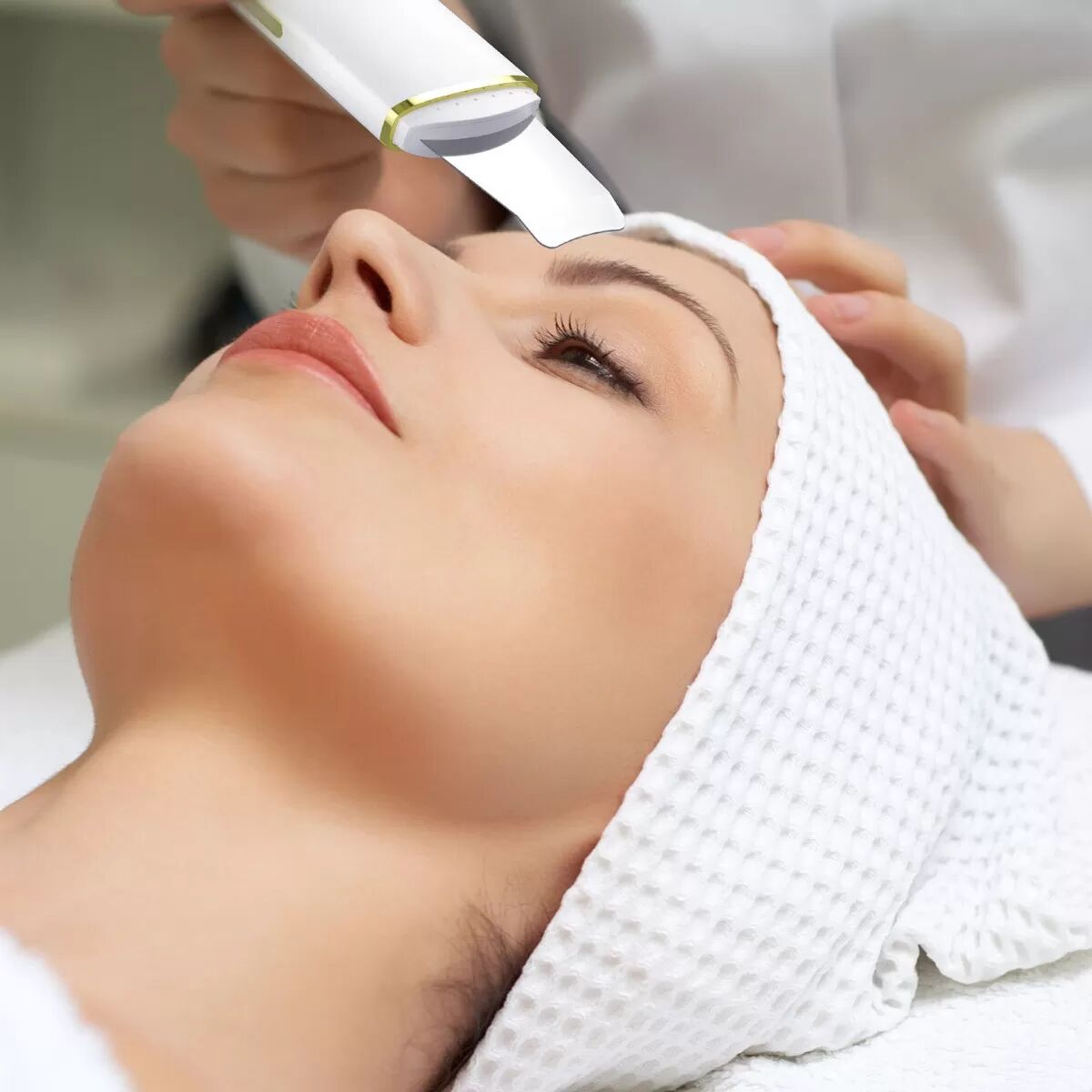 INF Ultraschall-Hautwäscher: Kompatibel mit Blackhead Remover, Porenreiniger und EMS-Gesichtsliftgerät Goldweiß