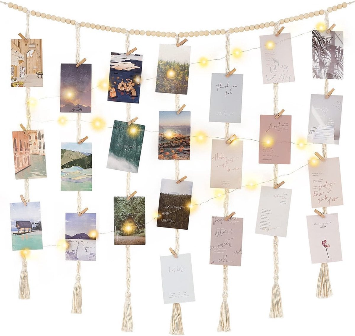 Macrame hangende fotodisplay met lichtslingers en houten kralen - Boheemse wanddecoratie met 30 clips voor jouw foto collage
