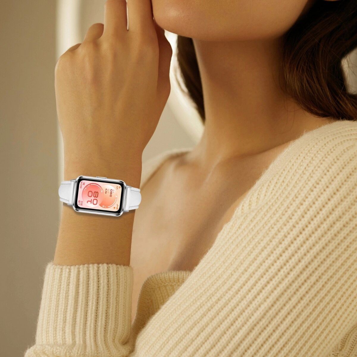 INF Schlankes zweilagiges Lederarmband, kompatibel mit Huawei Band 11/11 Pro – tailliertes Design, beschichtete Schließe, Weiß