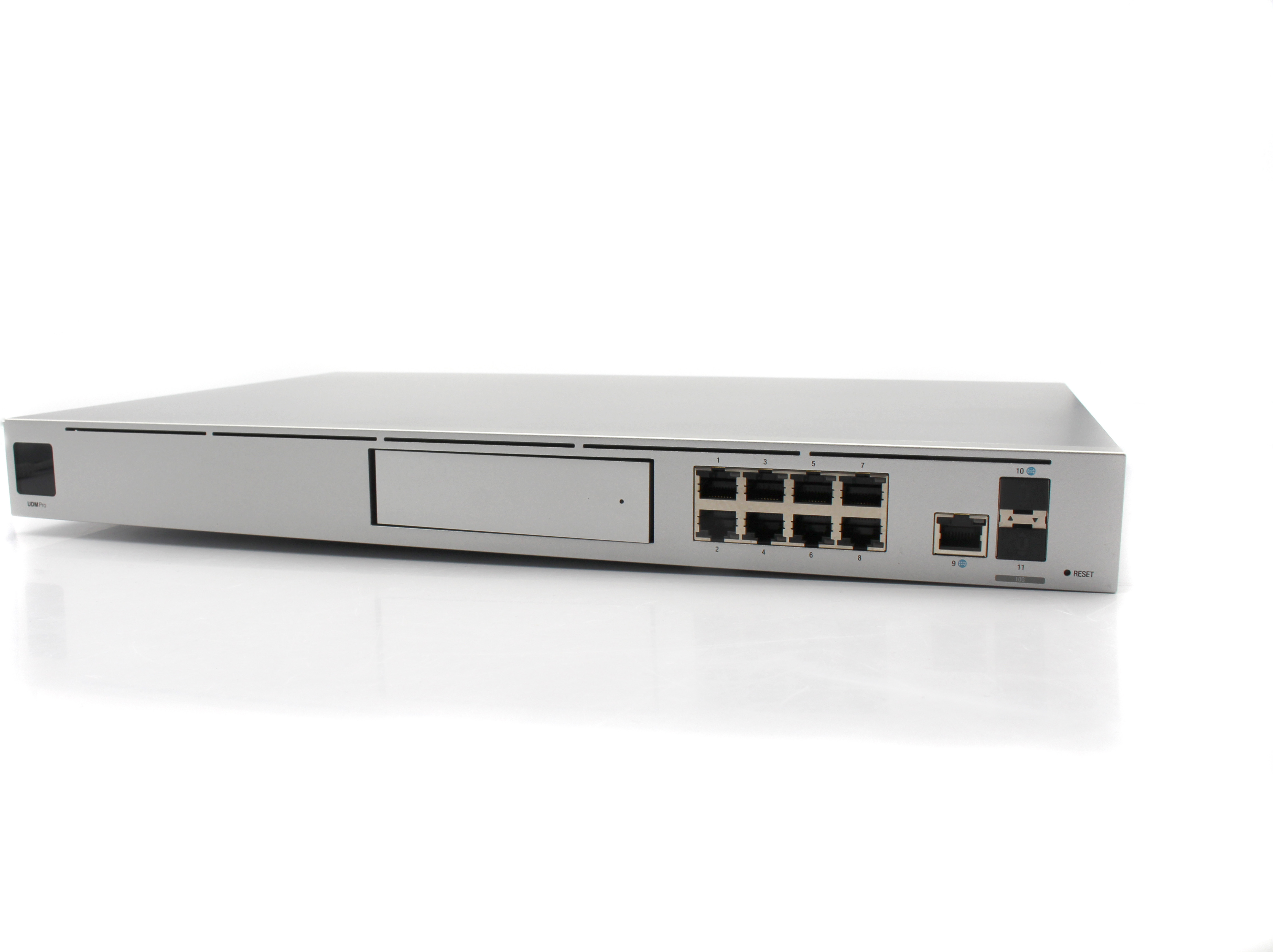 Ubiquiti UniFi Dream Machine Pro, Managed, Gigabit Ethernet (10/100/1000), Rack-Einbau