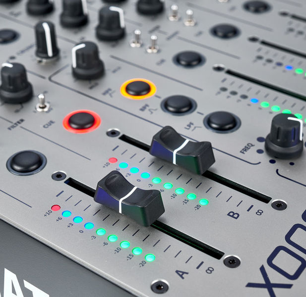 Allen & Heath Xone 96 argento