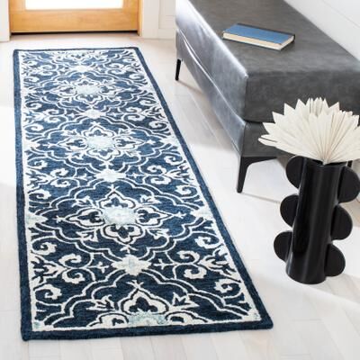 SAFAVIEH Handmade Roslyn Nellina Wool Rug