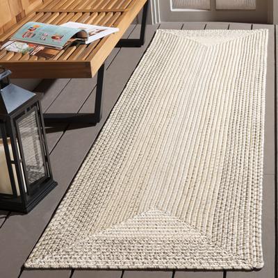 SAFAVIEH Handmade Braided Sjouk Casual Rug