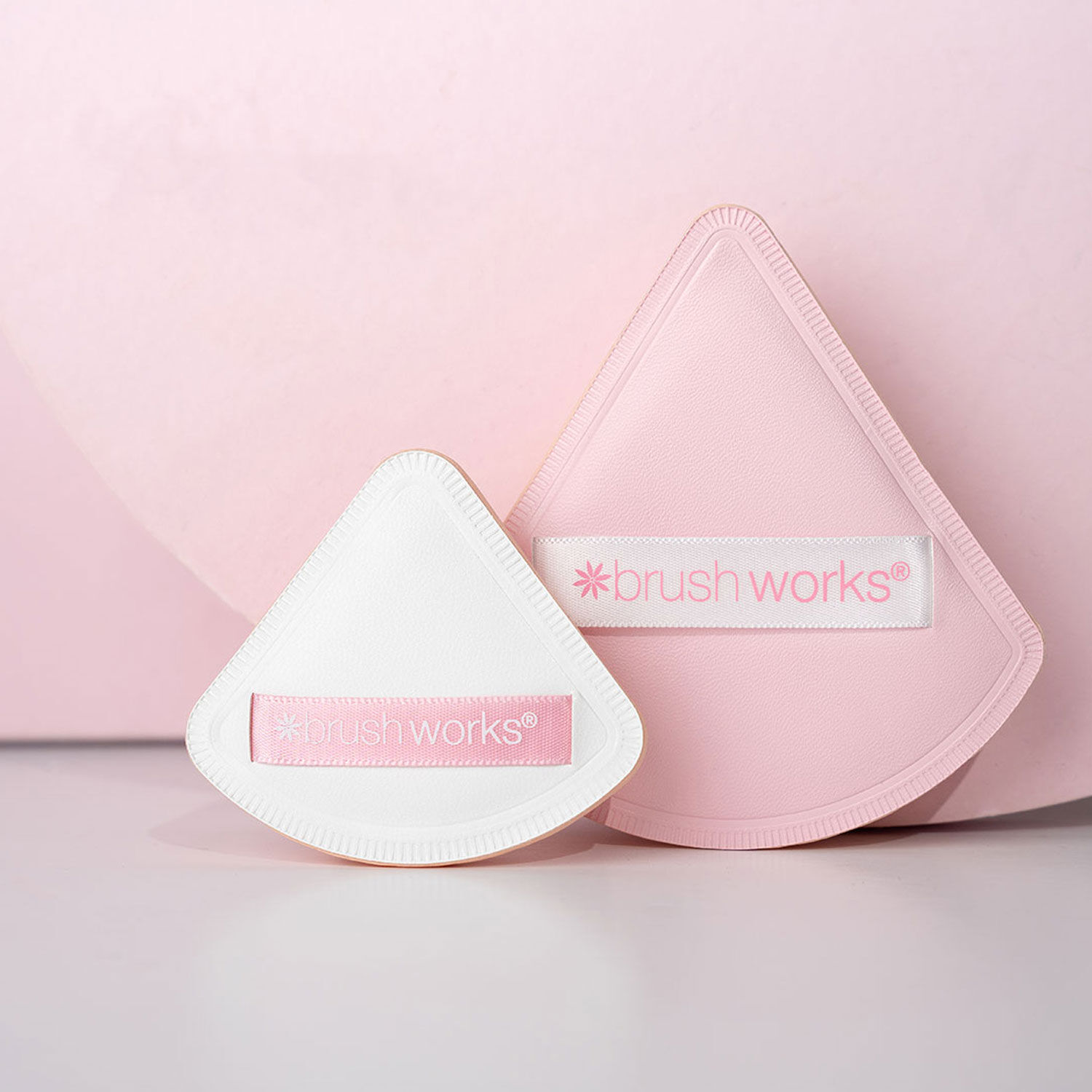 BRUSHWORKS Triangular Pillow Puff Duo