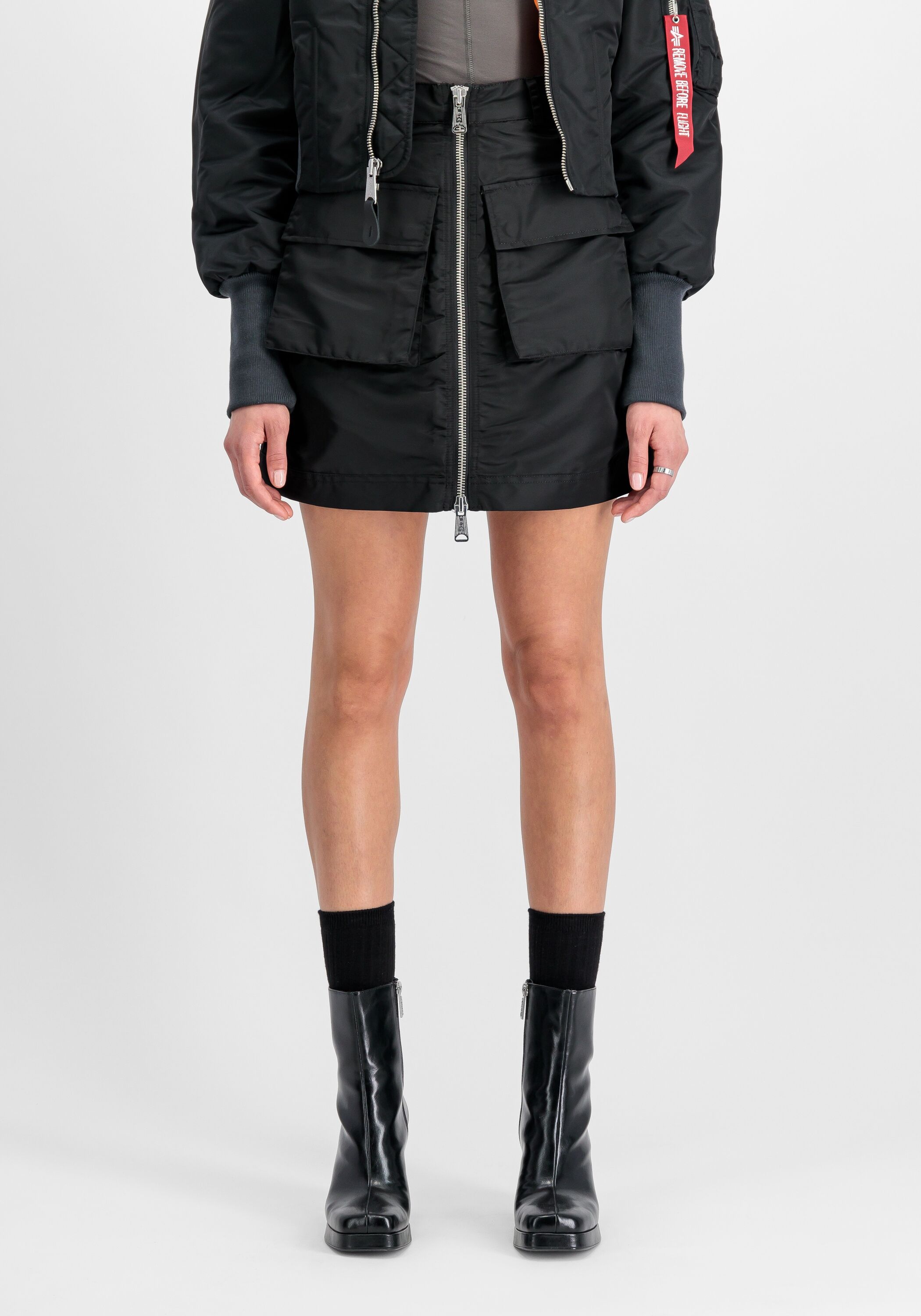 Skort ALPHA INDUSTRIES "Utility Mini Skirt W", Damen, Gr. S, schwarz, Obermaterial: 100% Nylon, Röcke Skort schwarz S