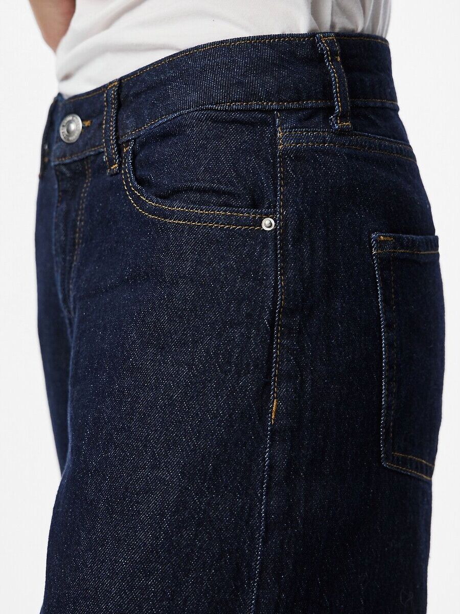 PIECES Jean barrel