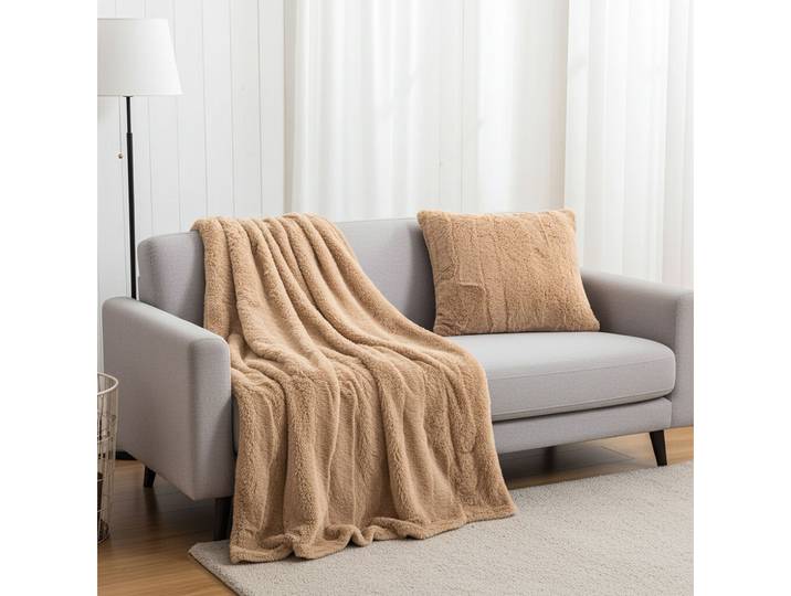 2er-Set Sofadecke 125 x 150 cm & Kuschelkissen 45 x 45 cm in Felloptik, sandfarbe