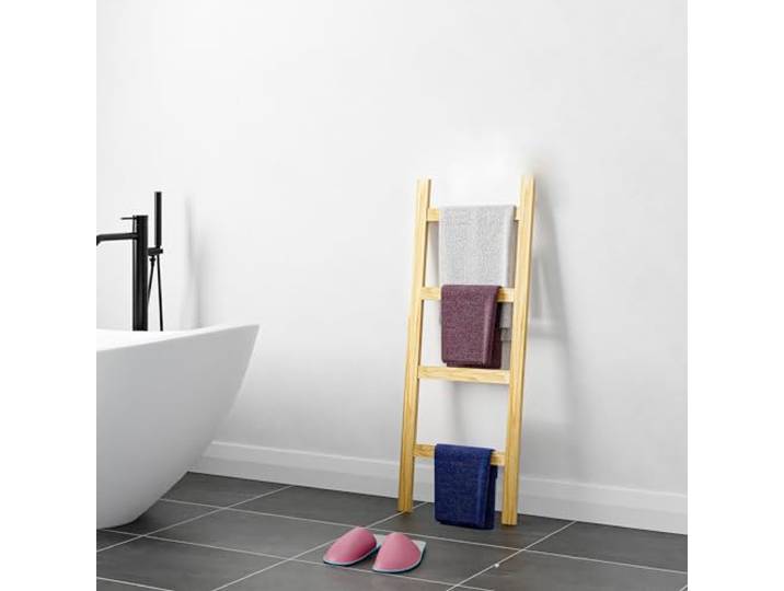 [en.casa] Handtuchleiter Luumäki Kleiderleiter mit 4 Stufen Kiefernholz 120 x 47 cm Holzleiter Handtuchhalter stehend Naturfarben