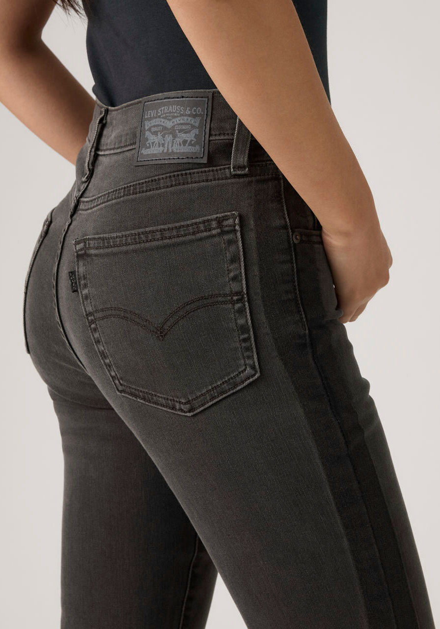 Levi's Levis "724 HIGH RISE STRAIGHT" beneath the shadows 26, Länge 30