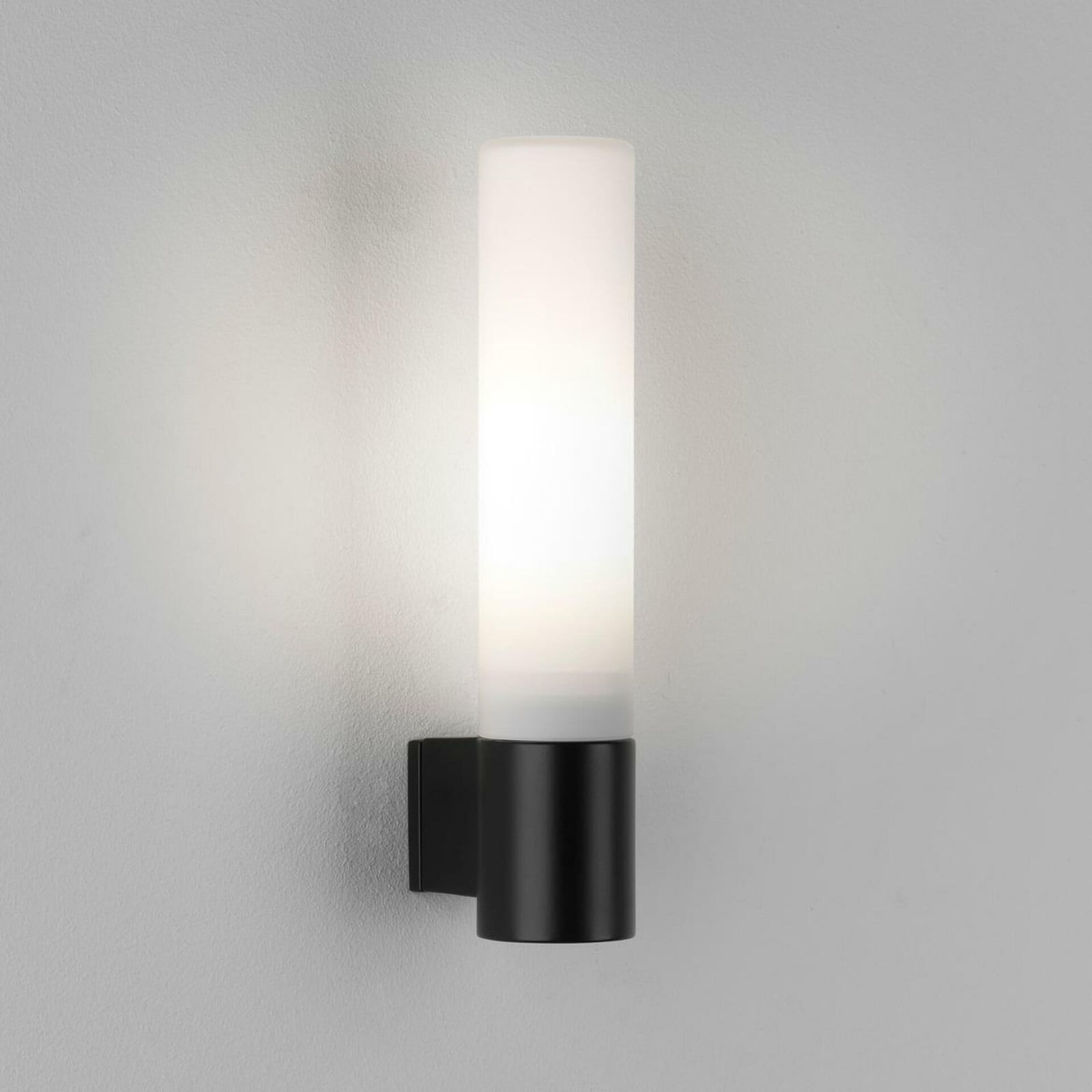 Astro Wandlamp Bari Zwart met Spiegel voor Badkamer, Slaapkamer of Hal