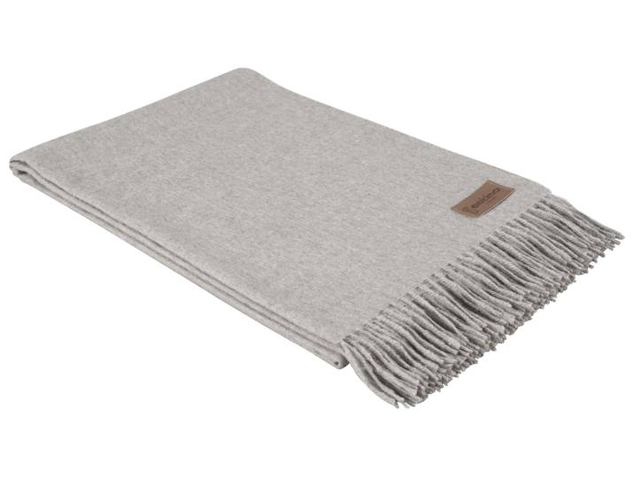 Plaid Apus, Silber Eskitex AG / Farbe: Silber / Grösse: 130 x 200 cm