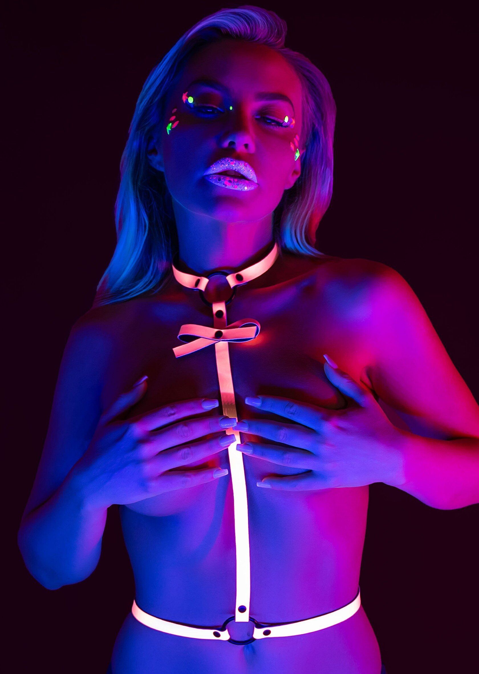 Taboom Harnais Sexy Glow In The Dark Rose